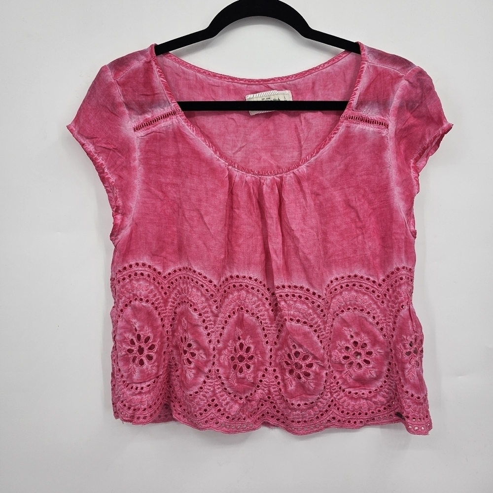 Abercrombie & Fitch Pink Eyelet Hem Top Blouse Size‎ Small
